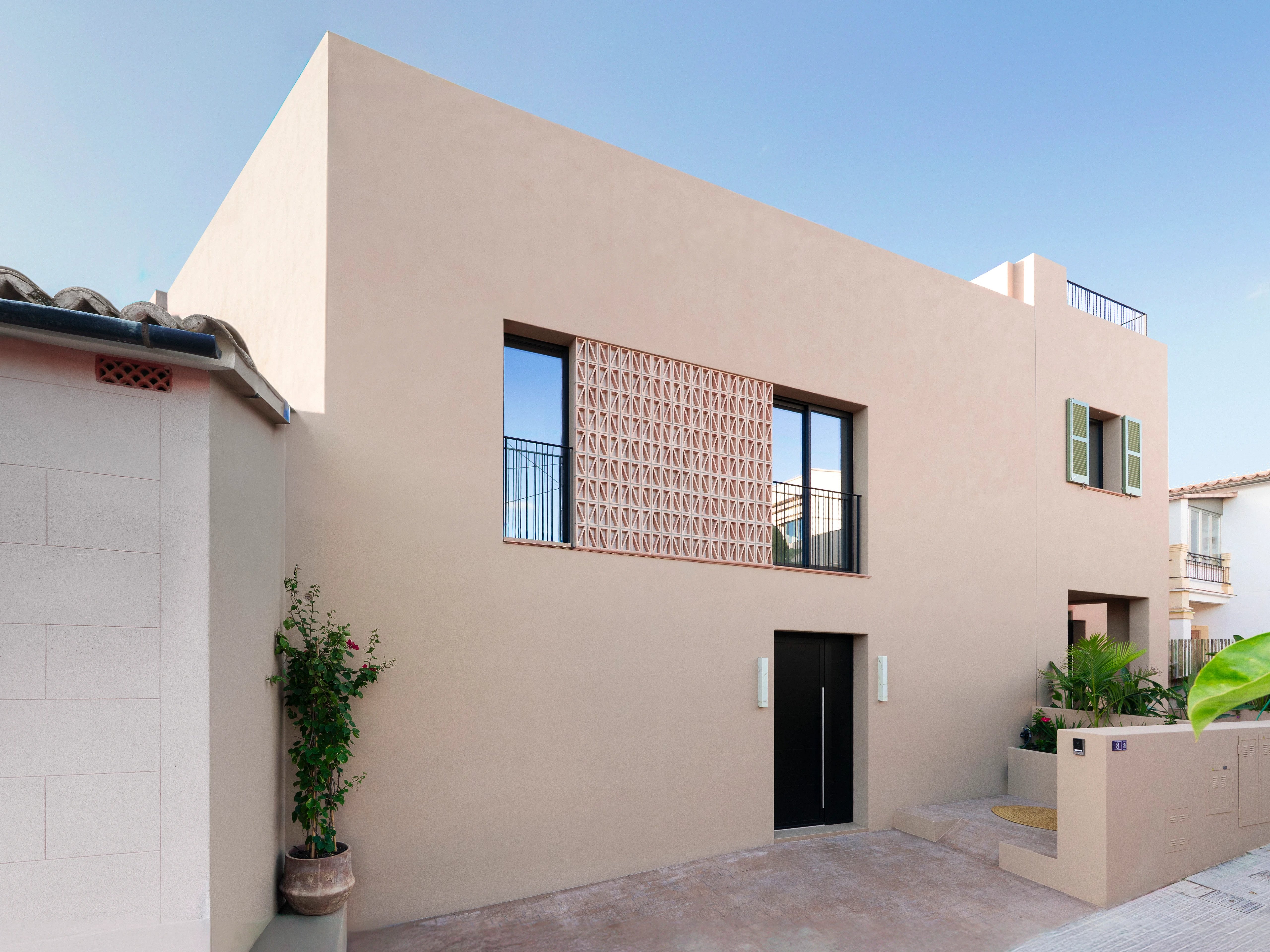 Designer kitchen with island