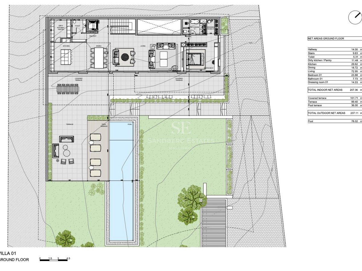Detaljerad planritning över bottenvåningen i en modern villa med öppen planlösning, terrass och pool.