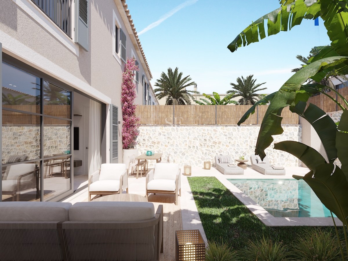 Außenansicht einer modernen Villa mit Pool, großem Garten und minimalistischer Architektur. Warme Beleuchtung und elegantes Design.