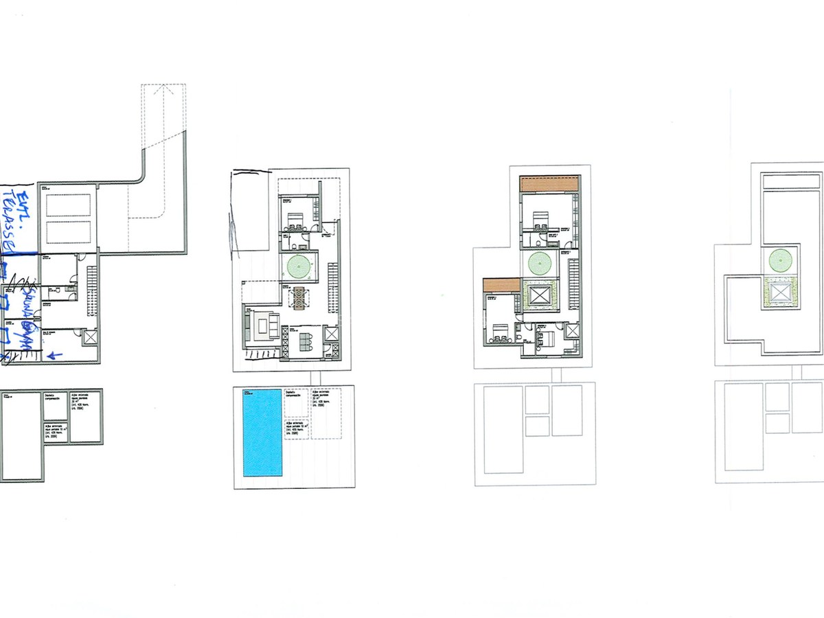 Teknisk ritning som visar fyra våningsplan av en lyxvilla med pool och terrassdetaljer.