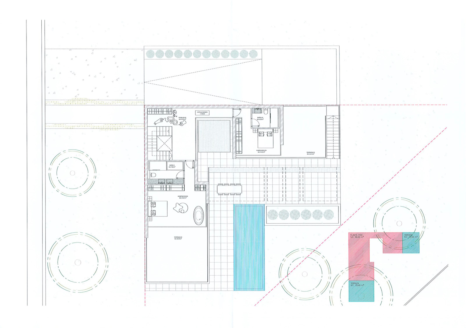 Plan architectural détaillé montrant deux chambres avec salles de bains privatives, piscine et grandes terrasses.