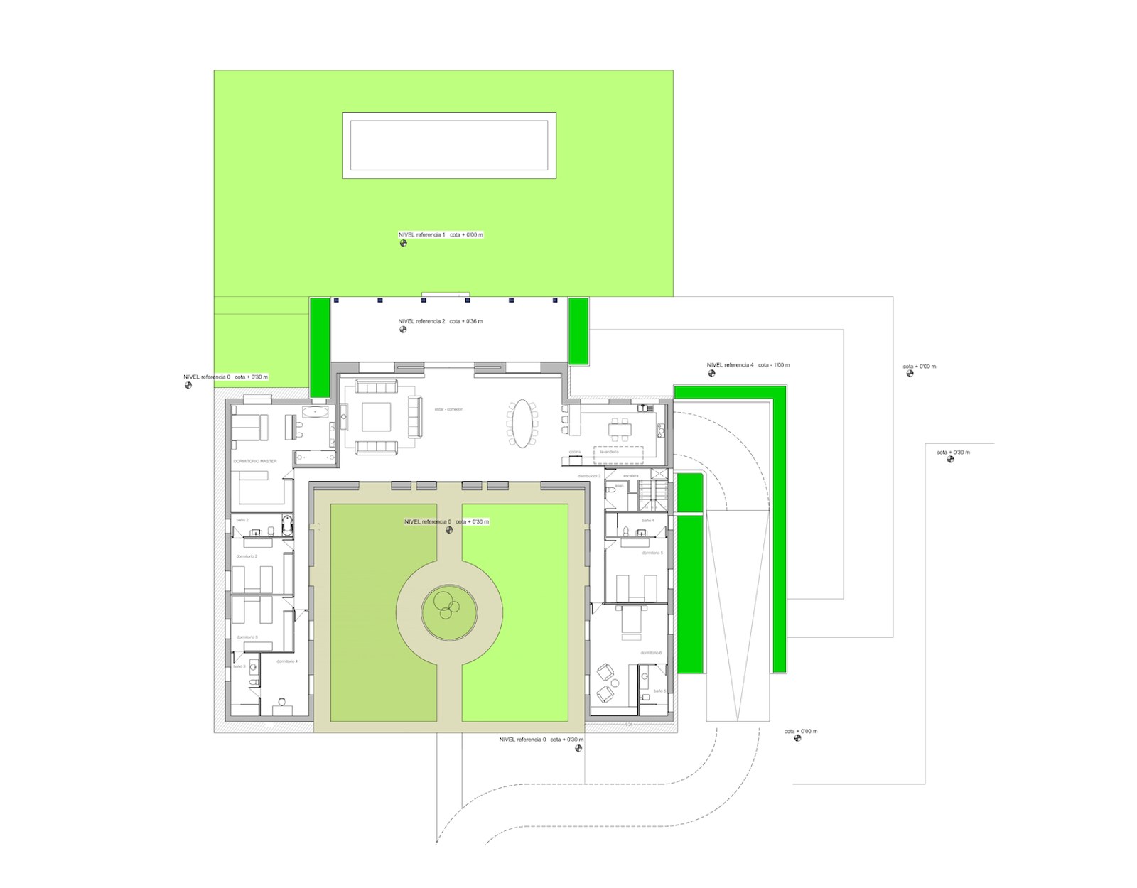 2D-Grundriss mit zentralem Innenhof, sechs Schlafzimmern, Poolbereich und offenen Wohnbereichen.