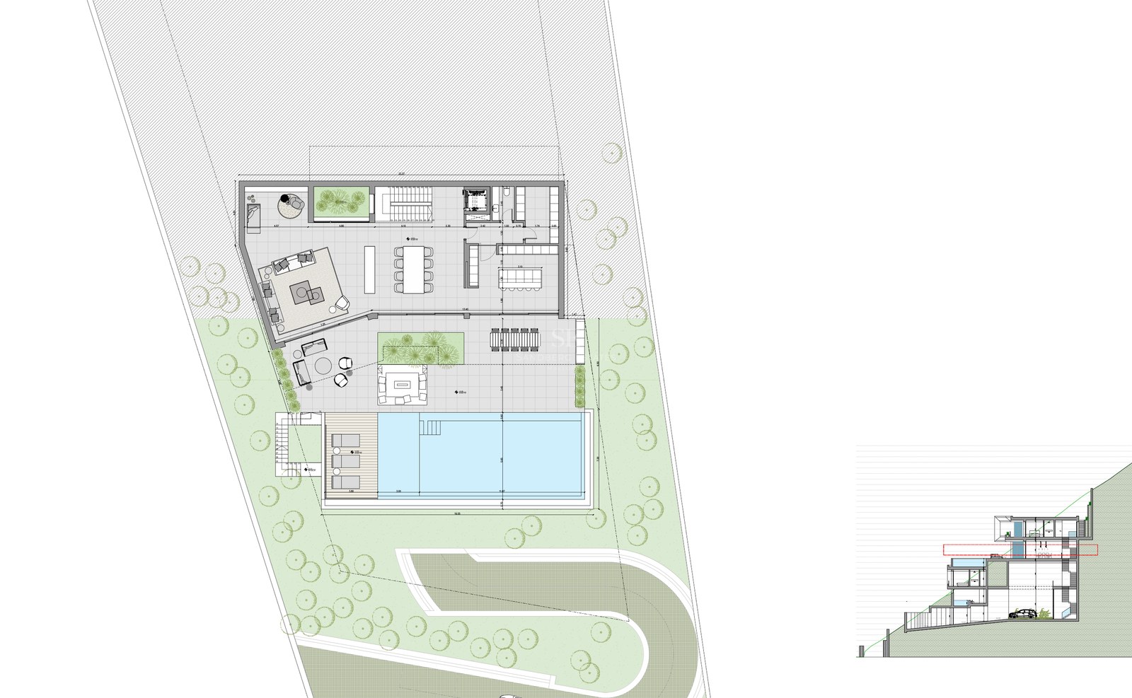 Plano de planta 2D y sección de una villa de lujo con piscina infinita y jardín escalonado en una pendiente.