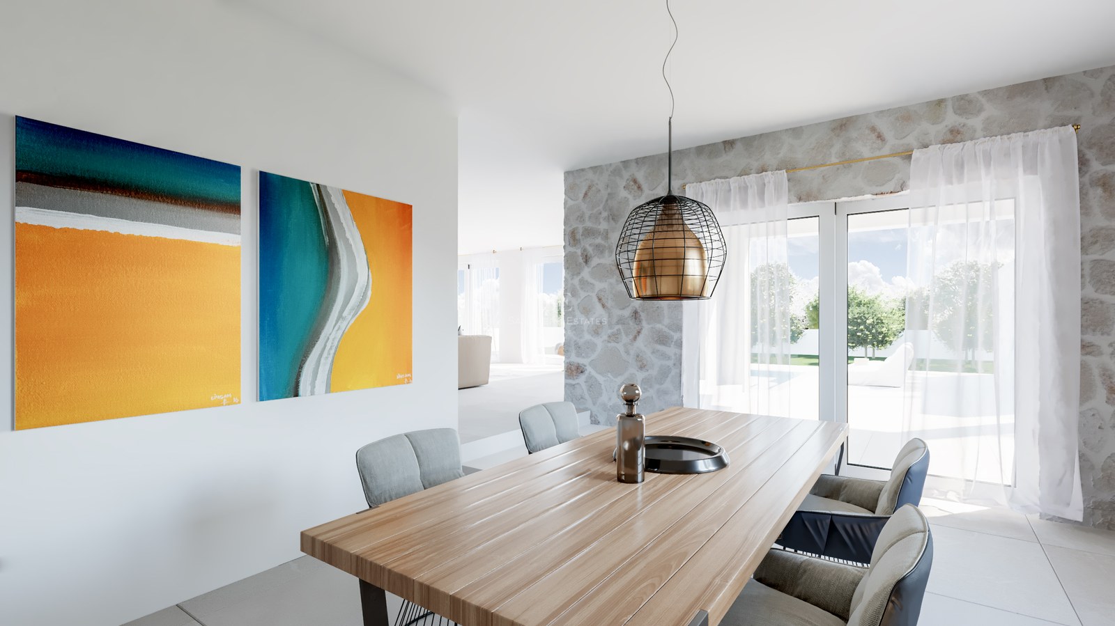 Moderner Essbereich mit Holztisch, Designerlampe, Steinwand und abstrakter Kunst mit Blick auf die helle Terrasse.
