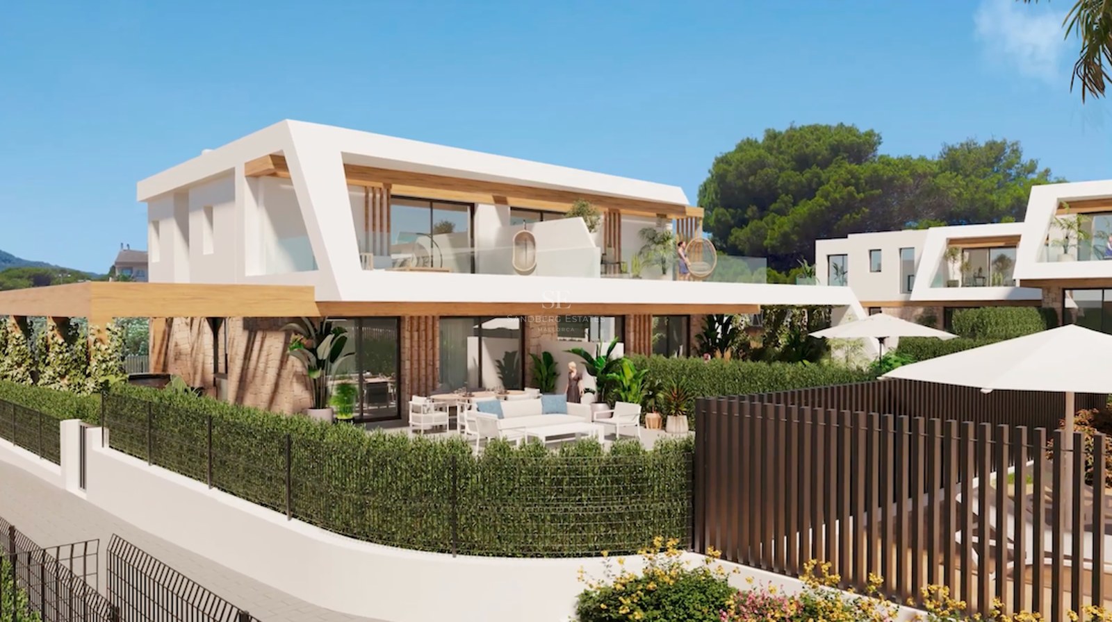 Zweistöckige zeitgenössische Villa mit weißen Linien, Natursteinwänden und üppiger Gartenanlage.