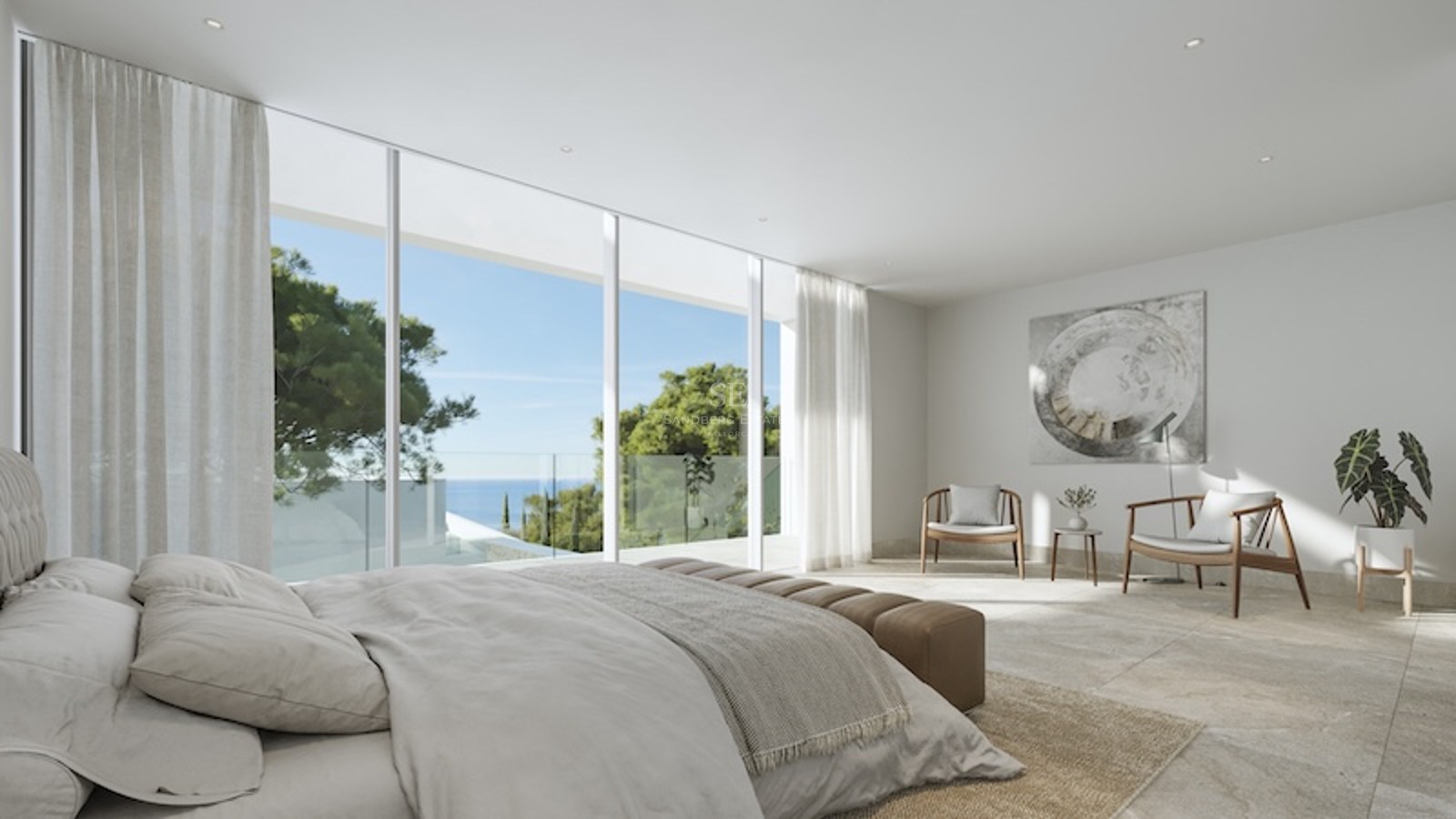 Chambre contemporaine avec baies vitrées toute hauteur ouvrant sur une terrasse avec vue mer et pins.