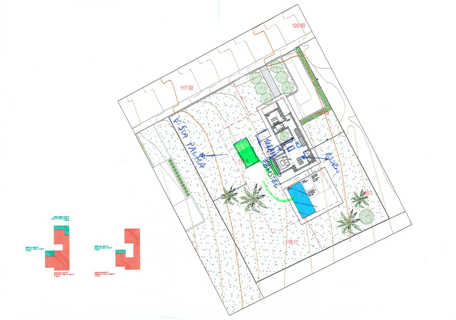 Arkitektonisk situationsplan som visar villans placering, poolen och trädgårdsområden uppifrån.