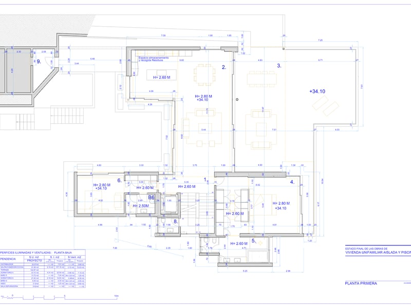 Plan d'étage technique détaillé montrant la disposition des pièces, les dimensions et la terrasse.