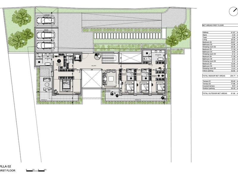 Plan architectural du premier étage montrant quatre chambres avec salles de bains, un salon et de vastes terrasses.