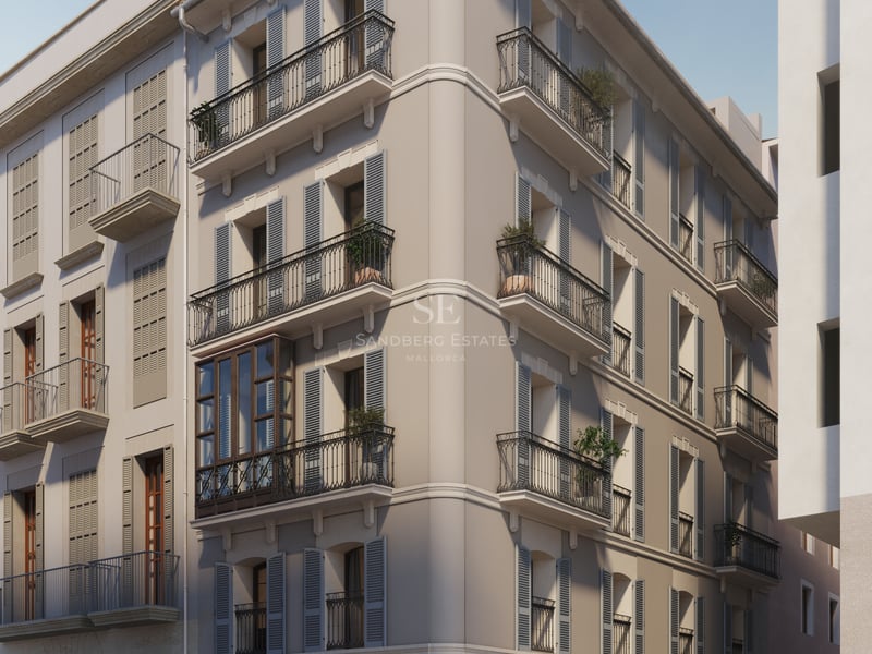 Vue extérieure villa moderne avec piscine à débordement, jardin luxuriant, grandes fenêtres et design architectural minimaliste.