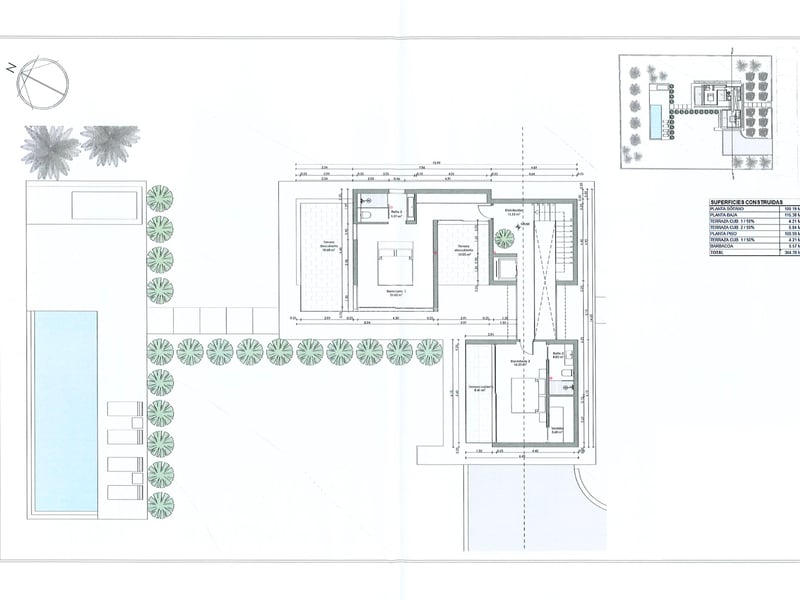 Plan d'architecte montrant les chambres, les salles de bains, une grande terrasse et la zone de la piscine extérieure.