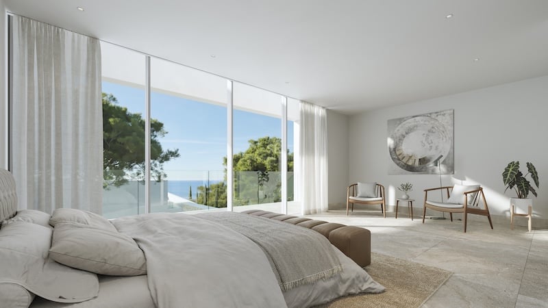 Chambre contemporaine avec baies vitrées toute hauteur ouvrant sur une terrasse avec vue mer et pins.